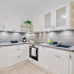Fine Living - Zentral, Barrierefrei Mit Terrasse & 24h Parkhaus In Naehe Peine