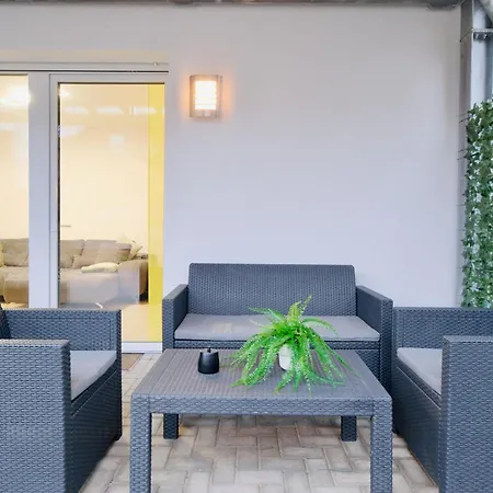 Appartement Fine Living - Zentral, Barrierefrei Mit Terrasse & 24h Parkhaus In Naehe Peine