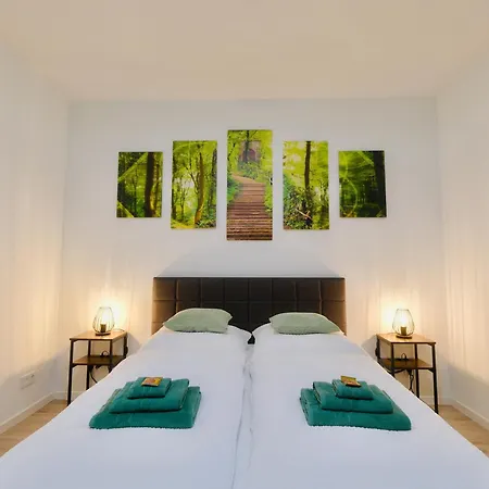 Fine Living - Zentral, Barrierefrei Mit Terrasse & 24h Parkhaus In Naehe Peine