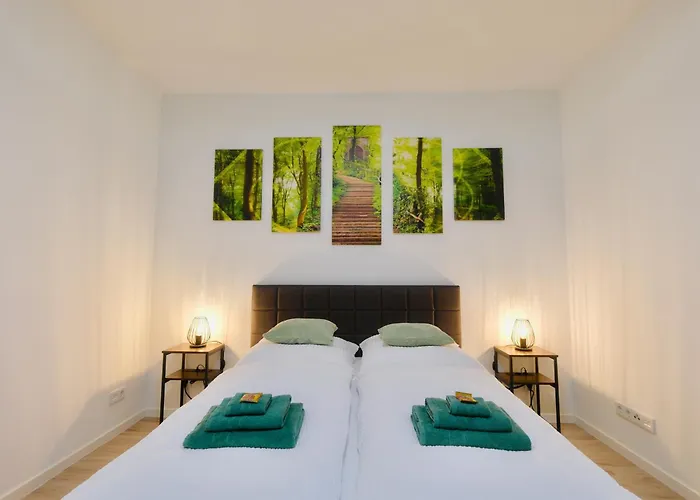Fine Living - Zentral, Barrierefrei Mit Terrasse & 24h Parkhaus In Naehe パイネ